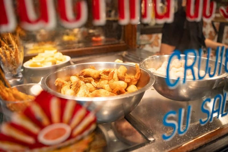 Madrid: Evening Tapas Tour with 5 Delicious Stops & Drinks - Dietary Needs and Practical Comfort