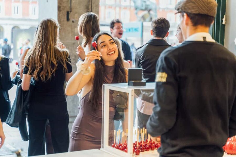 Madrid Guided Food Tour with Tapas and Spanish Wine - The guides make the difference