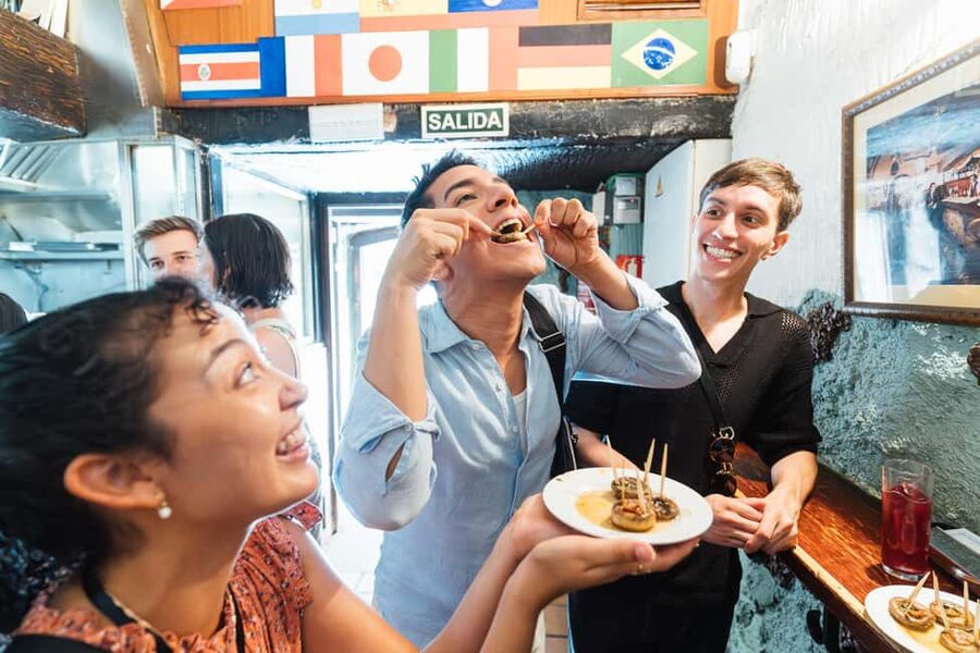 Madrid: Guided Food Tour with Tapas Tastings and Drinks - Why this Madrid food tour works so well