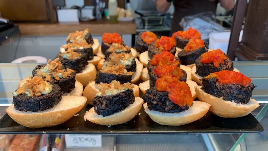 Madrid: History of Tapas Walking Tour and Tasting - What the guides add to the food