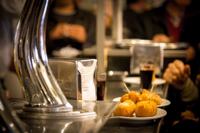 Madrid Local's Tapas Tour Dinner with a side of History - Why this evening works as a first night in Madrid