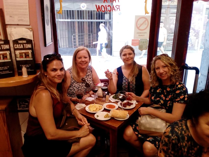 Madrid: Old Madrid Walking Food and Wine Tour - Local Drinks at Every Bar