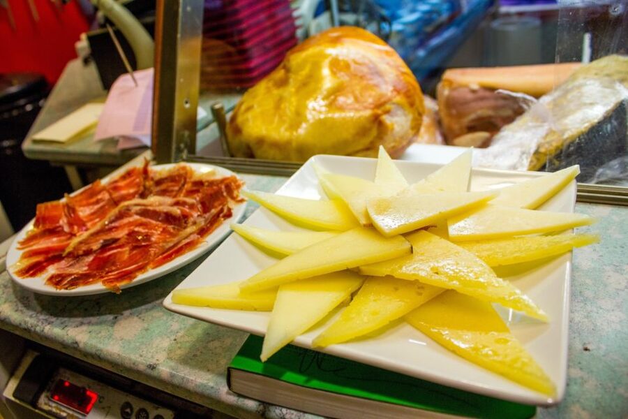Madrid: Tapas & Wine Tasting Tour with Local Guide - Who should book this experience?