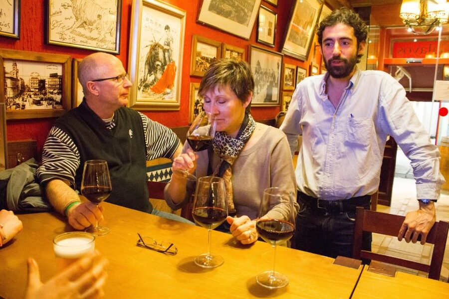 Madrid: Tapas & Wine Tasting Tour with Local Guide - Las Letras: three food stops with three different moods