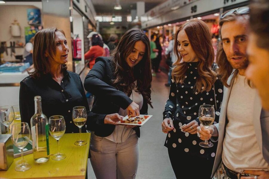 Malaga: Tapas Crawl - The guides shape the experience