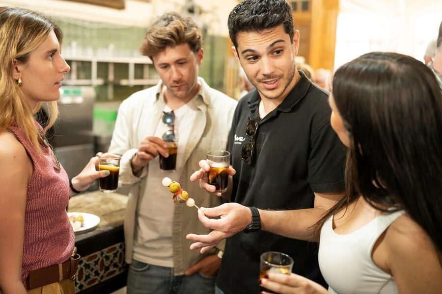 Málaga: Tapas, Wine & Rooftops Private Tour - Is $283 per person a fair price?