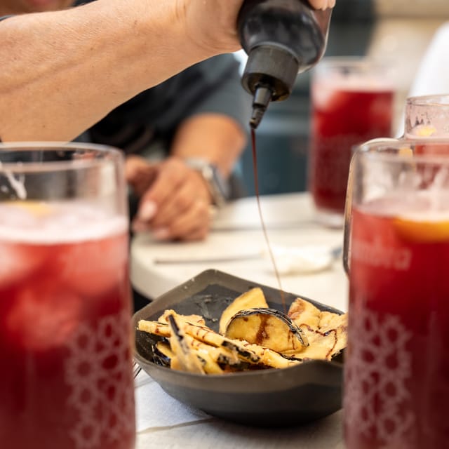 Malaga: Taste-of-Spain Walking Food Tour - Starting on Calle Larios