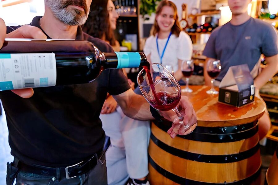Malaga: Wine and Tapas Tour with Tastings and Drinks - Key points to know before you book