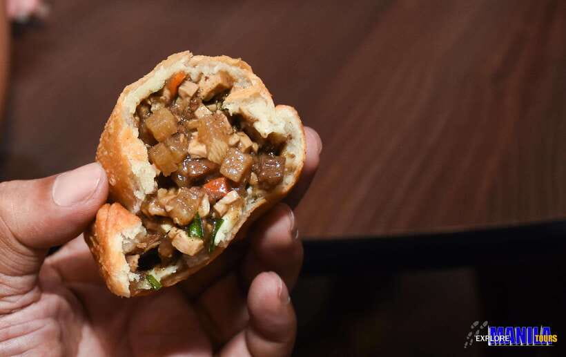 Manila: Guided Food Tour of Binondo with Tastings - Handmade dumplings worth saving room for
