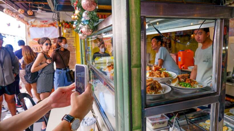Manila: Sightseeing and Food Walking Tour with Tastings - Booking advice and final verdict
