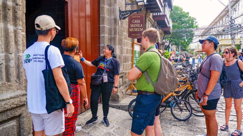 Manila: Sightseeing and Food Walking Tour with Tastings - Food, comfort, and what to bring