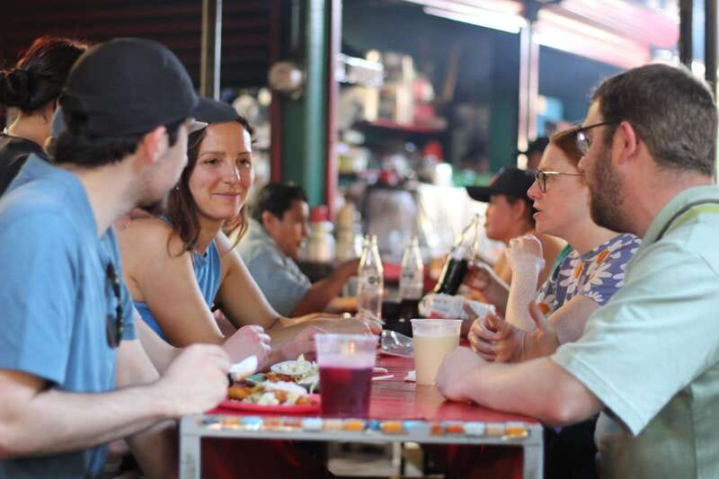Market tour and all gastronomy included⭐️⭐️⭐️⭐️⭐️ - The 15-minute stop at 44 Ochre Point Ave
