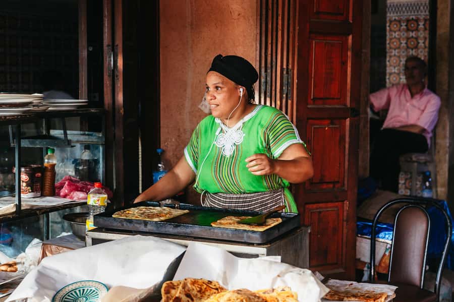 Marrakech: Authentic Moroccan Food Walking Tour & Dinner - The herbalist stop adds context, not just another tasting