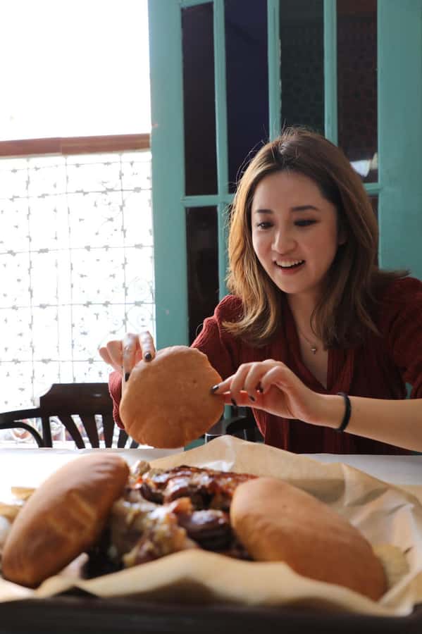 Marrakesh: Guided Street Food Tasting by Locals - The hidden eatery, méchoui, tangia, and kofte