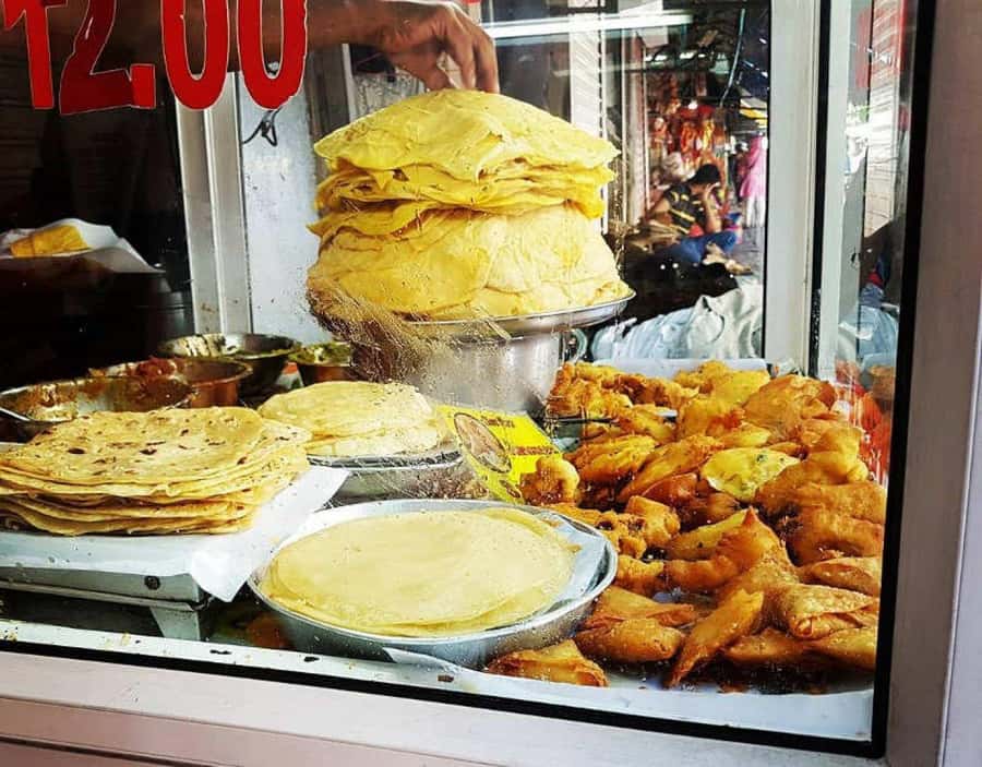 Mauritius: Port Louis Street Food Walking Tour - The central market and Mauritian street food