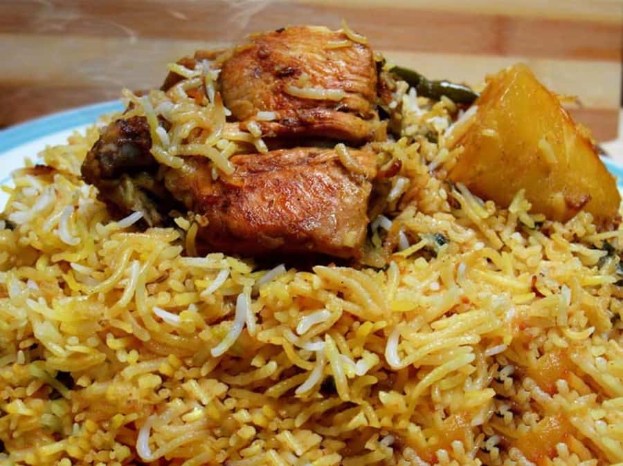 Mauritius: Port Louis Street Food Walking Tour - Dholl puri, jalebis, and the Indian influence