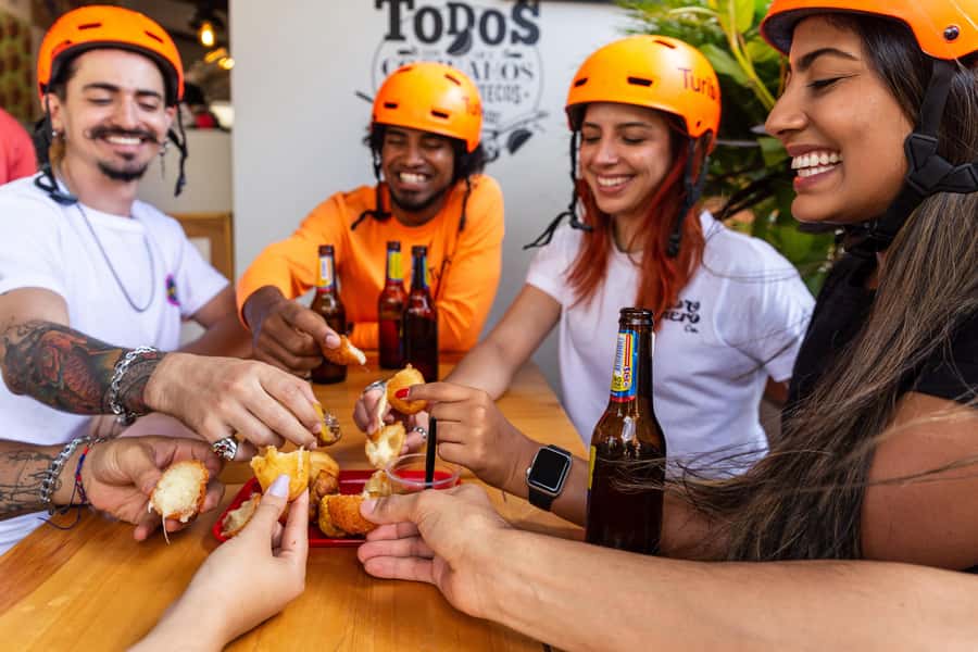 Medellín: E-bike and Foodie Tour - The guides make the difference