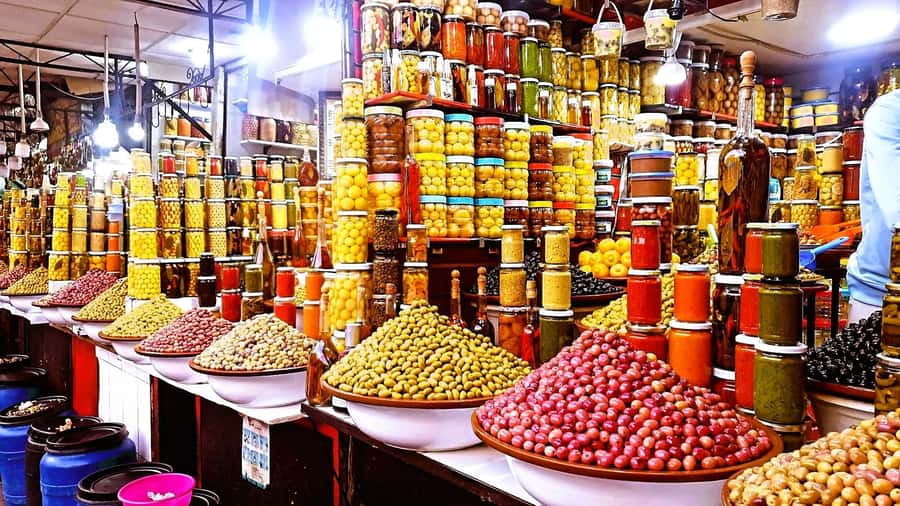 Medina Tasting Tour: Experience Local Street Food & Culture! - Small tastings before the main meal