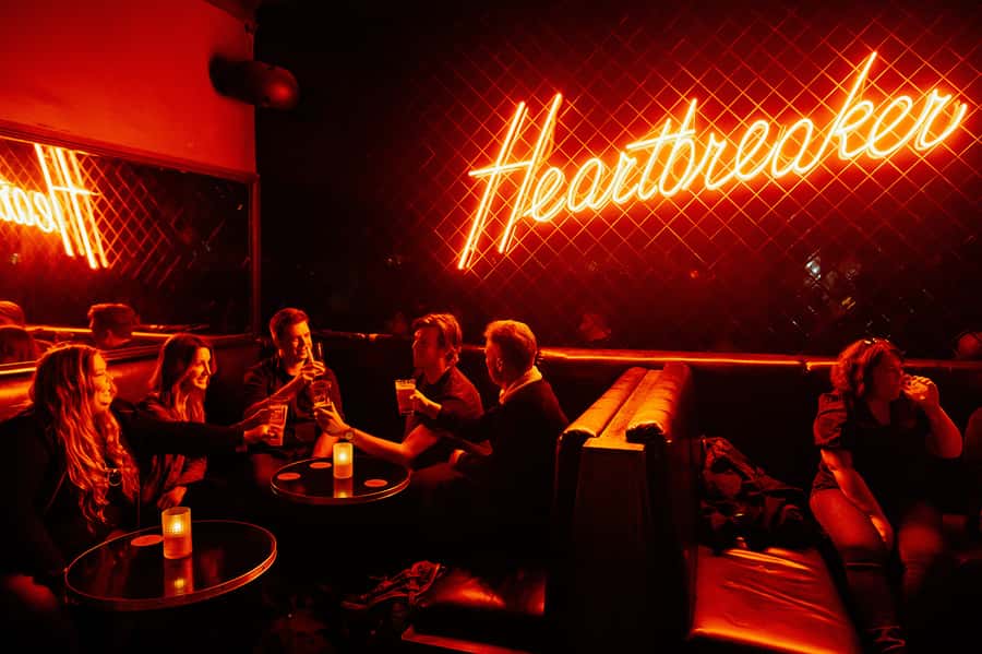 Melbourne: Guided Night-Time Food Walking Tour - Who should book this food walk?