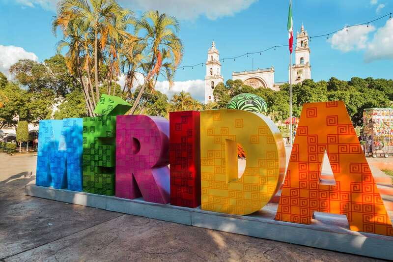 Mérida: 3-Hour Walking Food Tour - The first tastings: gorditas, drinks, and a gentle start