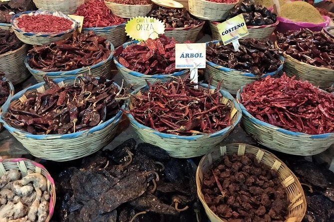 Mexico City: Hidden Markets, Street Food & Salsa-Making Tour - Making salsa with a Mexico City family