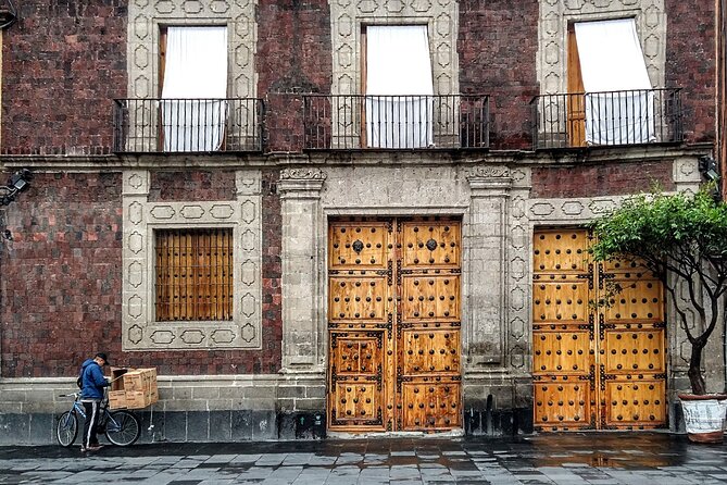 Mexico City: Hidden Markets, Street Food & Salsa-Making Tour - How much food do you actually get?