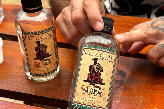 Mexico City Historical Centre Food Tour with 7 Authentic Tastings - Drinks: agua fresca and local beer
