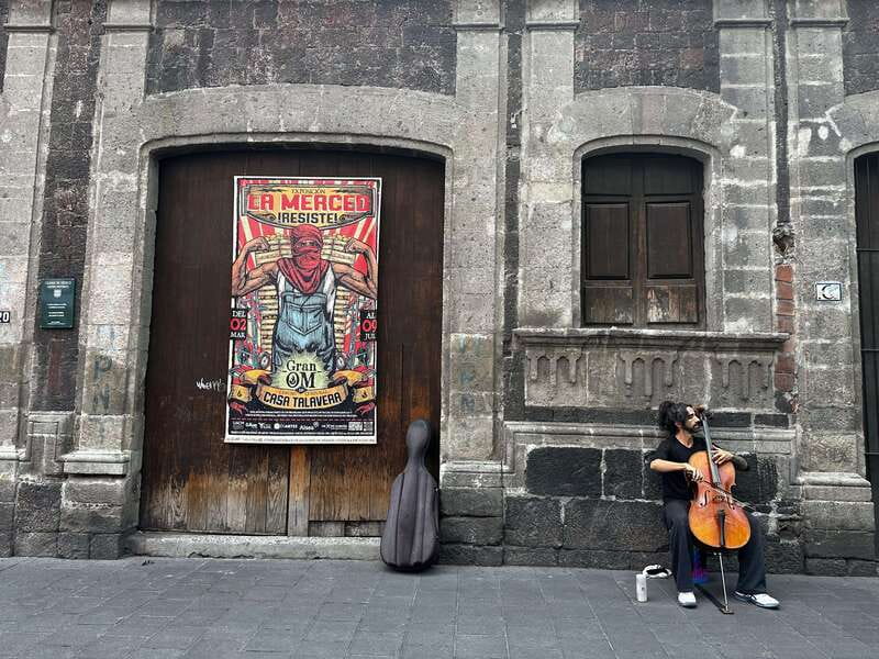 Mexico City: Old Town Food Tour of 7 Tastings & Secret Dish - Meeting at the Metro in Centro Histórico