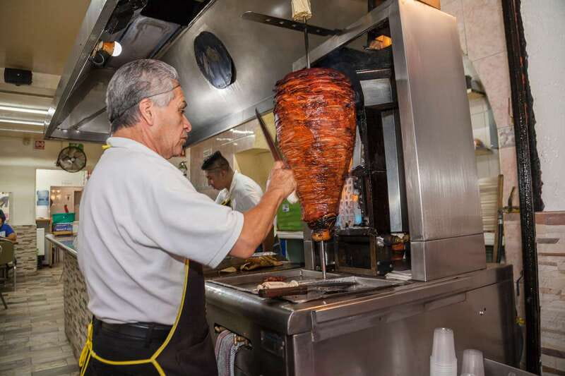 Mexico City: Tacos & Mezcal Night Food Tour - Finish with Mexico City’s al pastor classic