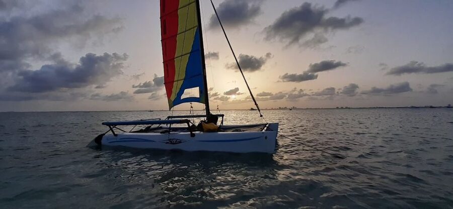Miami: Intimate Sailing in Biscayne Bay w/ Food and Drinks - Is $139 a Fair Price?