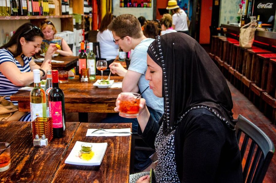 Miami: South Beach Food Tour - The guides make the difference