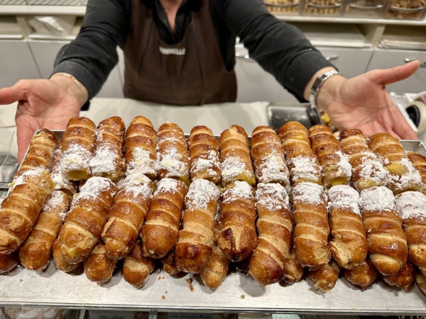 Milan: Guided Street Food Walking Tour with Food Tasting - Reaching Piazza del Duomo between food stops