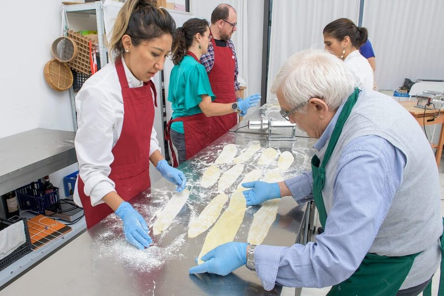 Milan: Italian Cooking Class with Food and Wine - A three-hour Italian cooking class in Milan