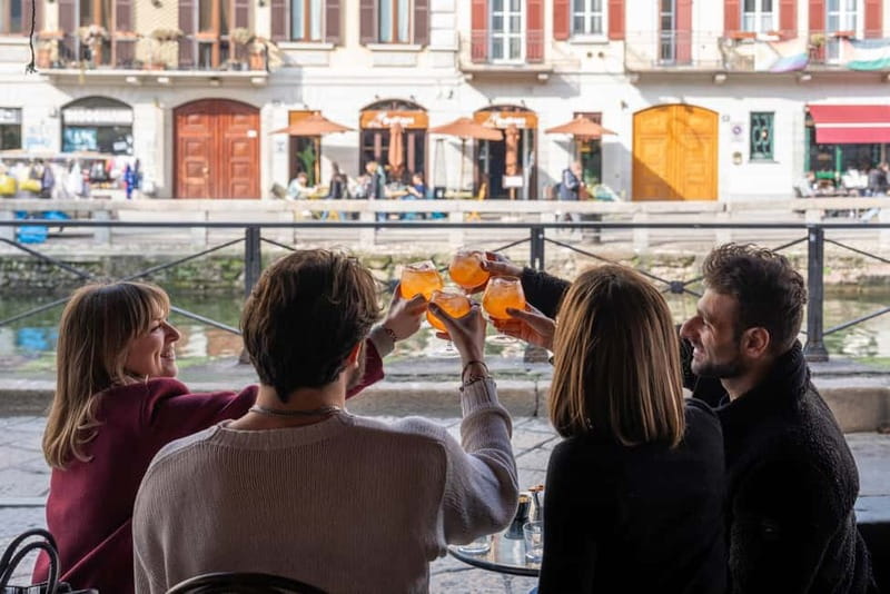Milan: Sunset Navigli Food and Drinks Tour with a Local - Gelato to finish, even in winter