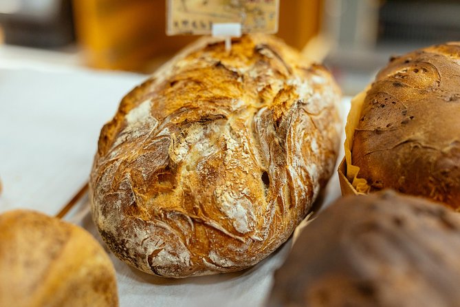 Montmartre Private Food Walking Tour With Locals: The 10 Tastings - What this Montmartre food tour is really like