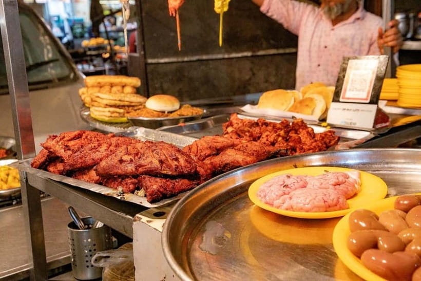 Mumbai: Street Food and Night Markets Tour - Starting with a 15-minute train ride