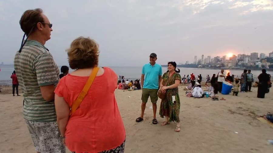 Mumbai Street Food Tour with Evening Bazaar Walk - Why This Tour Works So Well for First-Time Mumbai Visitors