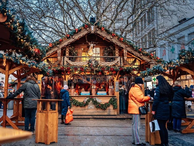 Munich: Christmas Markets Food & Drink Tour - Starting at Dachauer Straße 4