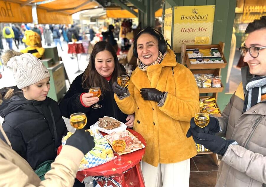 Munich: Old Town Food Tour with 10+ Tastings, Beer & Pretzel - Walking, timing, and group size