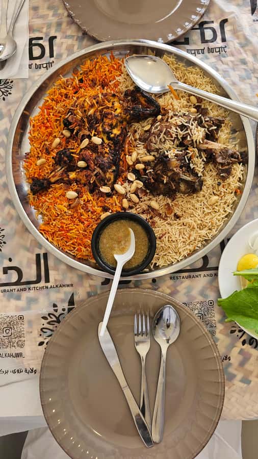 Muscat: Omani Food Tour with Shuwa & Halwa - Price, timing, and what the $77 covers