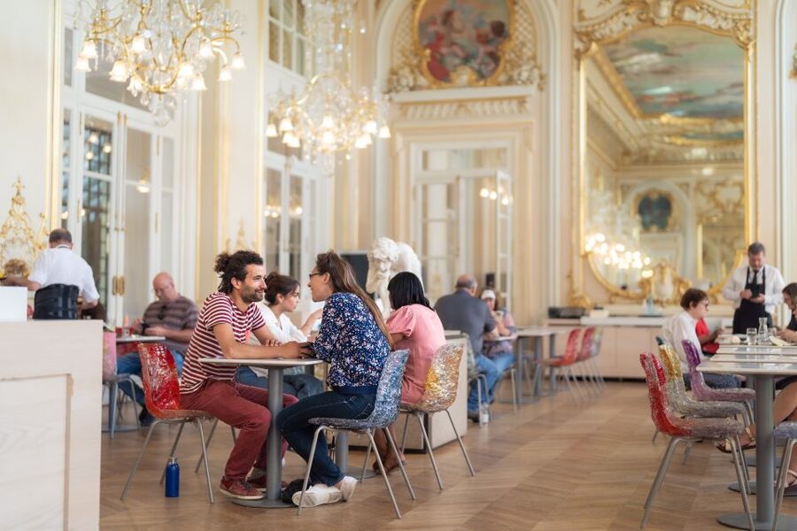 Musée d’Orsay: Guided Impressionist Tour & Gourmet Lunch - Lunch beneath the Belle Époque chandeliers