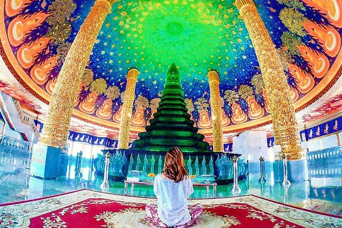 Must-Try: Hidden Bangkok Bike and Food Tour - Wat Kalayanamit and the quiet temple pause
