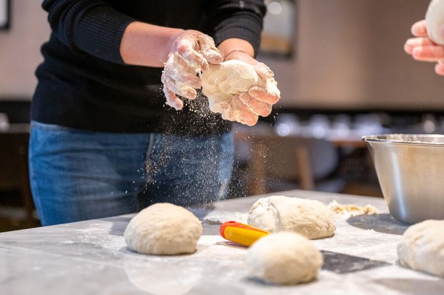 Naples: Authentic Neapolitan Pizza Making Class - Why pizza class belongs on a Naples itinerary