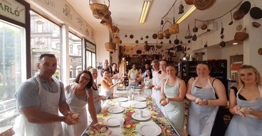 Naples: Neapolitan Pizza and Tiramisù Making Class - Meeting Your Pizzaiolo Near Teatro San Carlo