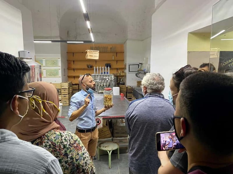 Naples: Old City Center Street Food Tour with Spritz - Pizza, sweets, and the Neapolitan appetite