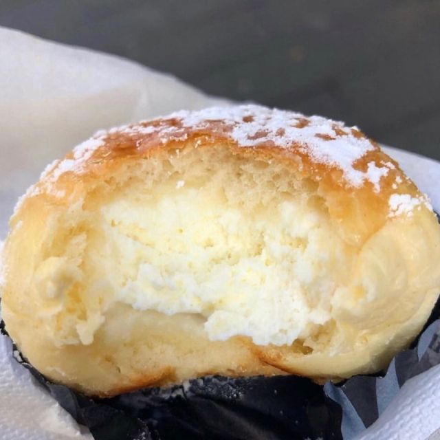Naples: Pizza and Beyond Food Tour - A social meal, not a private food crawl