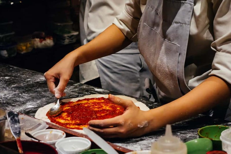 Naples: Premium Pizza Class From Dough to Dessert & Wine - Entering a World Champion pizzeria