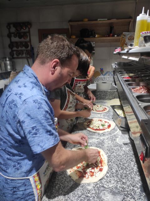 Naples: Small Group Pizza Making with Drink Included - Why this Naples pizza class works so well