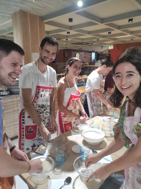 Naples: Small Group Pizza Making with Drink Included - Watching the pizza reach the oven