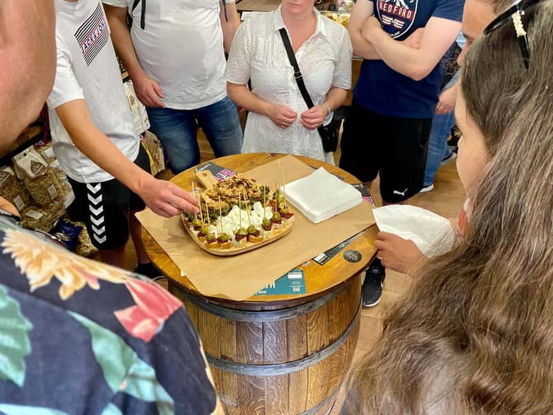 Naples: Street Food and Guided Sightseeing Walking Tour - Key points to know before you book